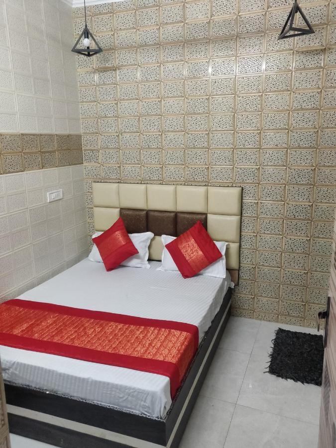 Hotel Punjabi Niwas Amritsar