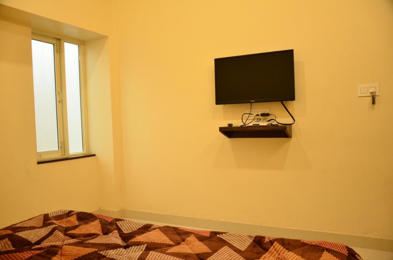 Bindra Paradise 800 Meter From Golden Temple Guest house *