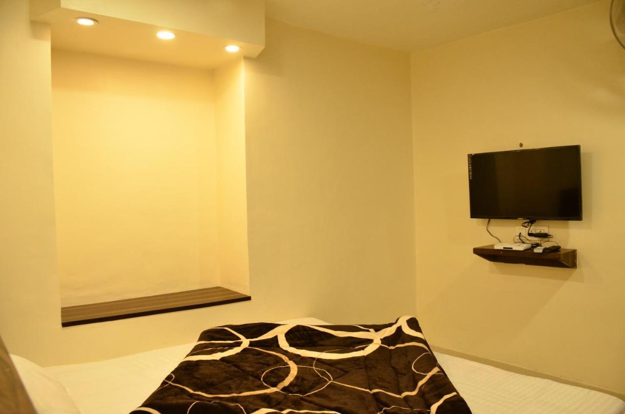 Bindra Paradise 800 Meter From Golden Temple Guest house