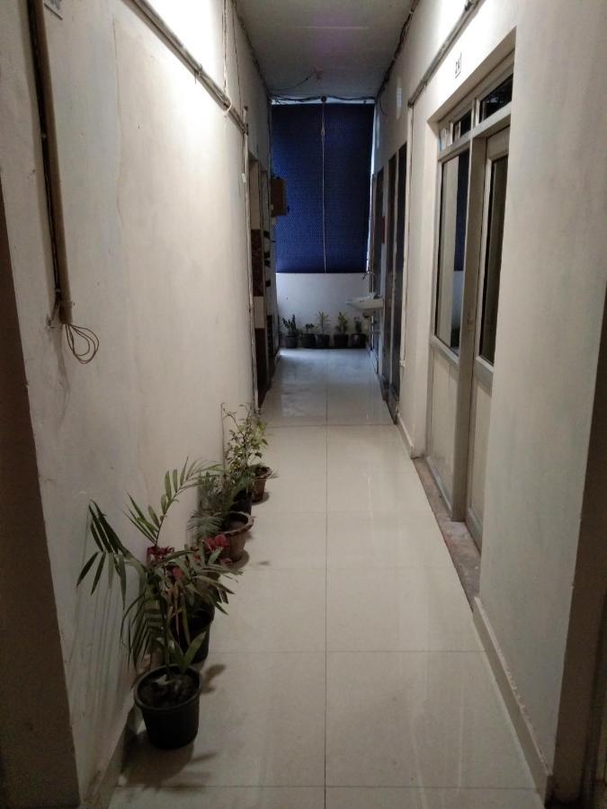 Madan Residency Bed & Breakfast