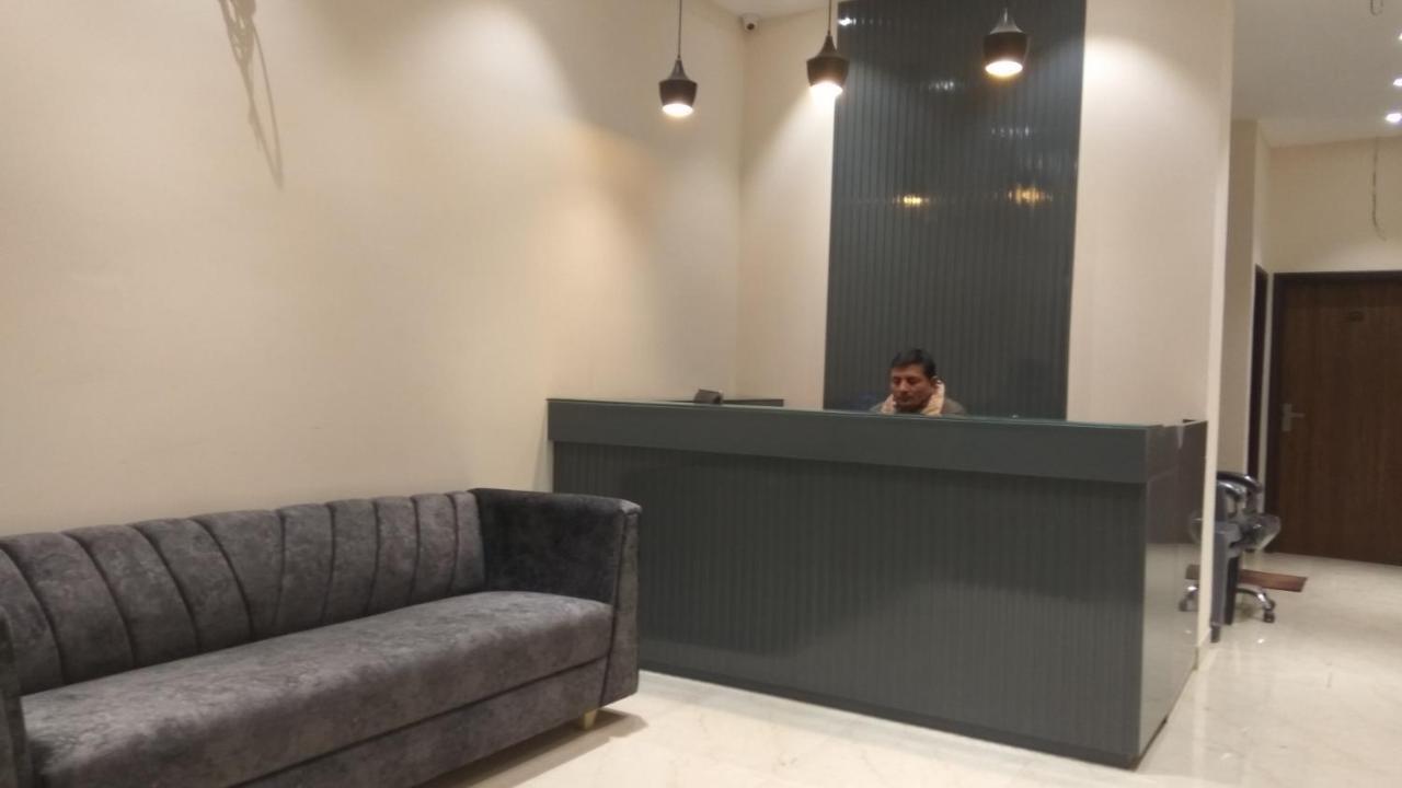 Anchit - Walking Distance To Golden Temple Hotel 3*