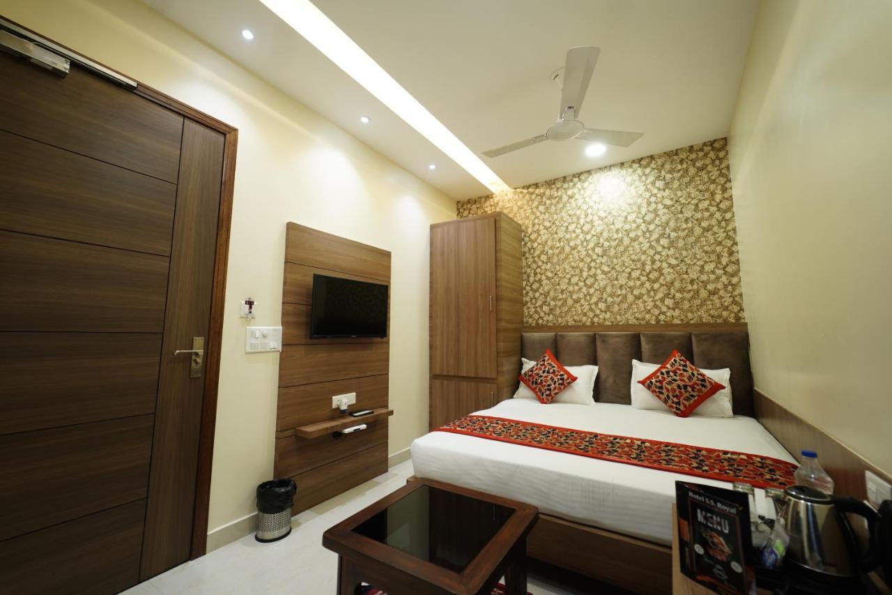 Hotel S.s Royal