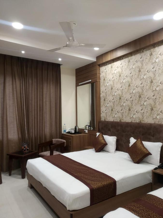 S.s Royal Hotel Amritsar