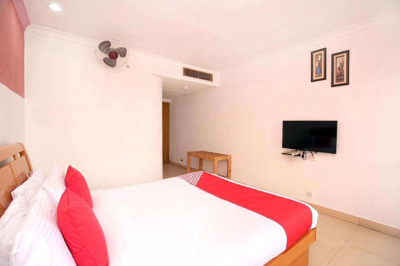 Oyo 13365 Teg Royal Hotel Amritsar