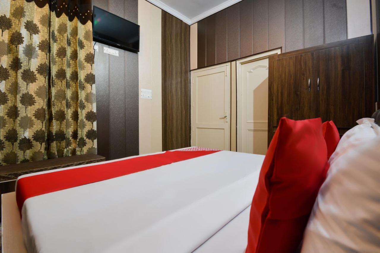 Oyo 42893 Siali Residency Hotel 3*