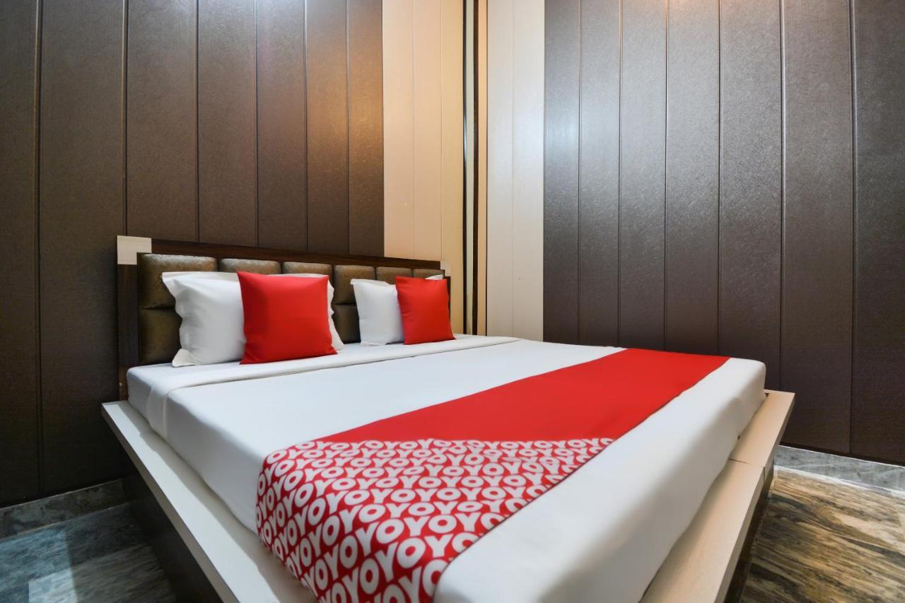 Oyo 42893 Siali Residency Hotel 3*