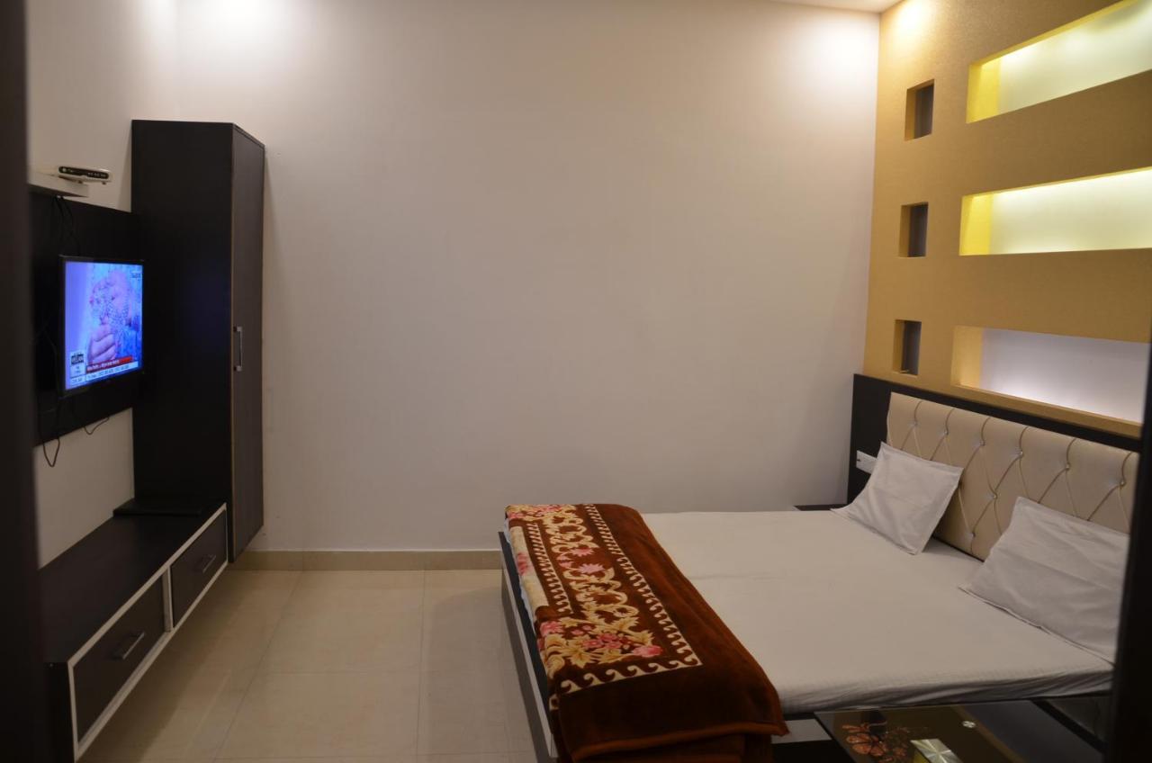 Hotel Nanda's