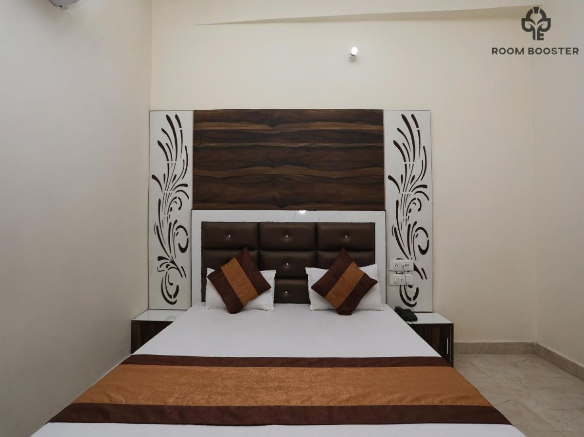 Sehmi's Rest 3*