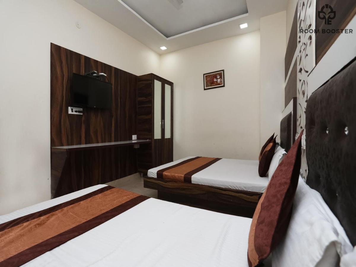 Sehmi's Rest Hotel 3*