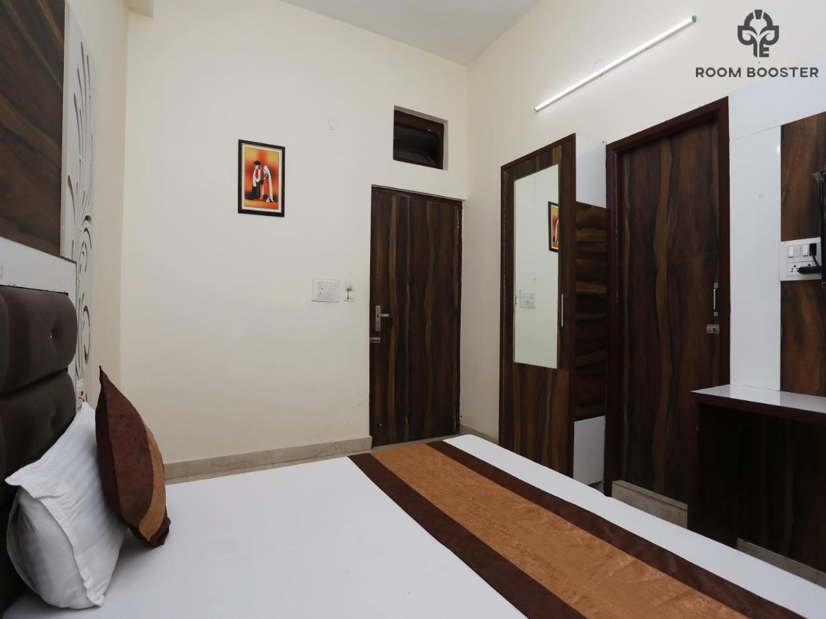 Sehmi's Rest Hotel 3*
