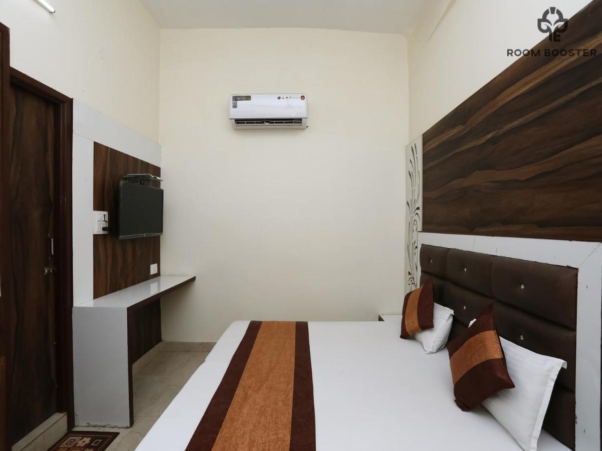Sehmi's Rest Hotel 3*