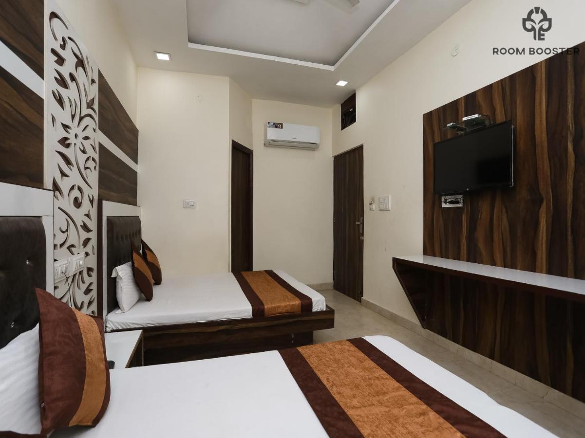 Sehmi's Rest Hotel 3*