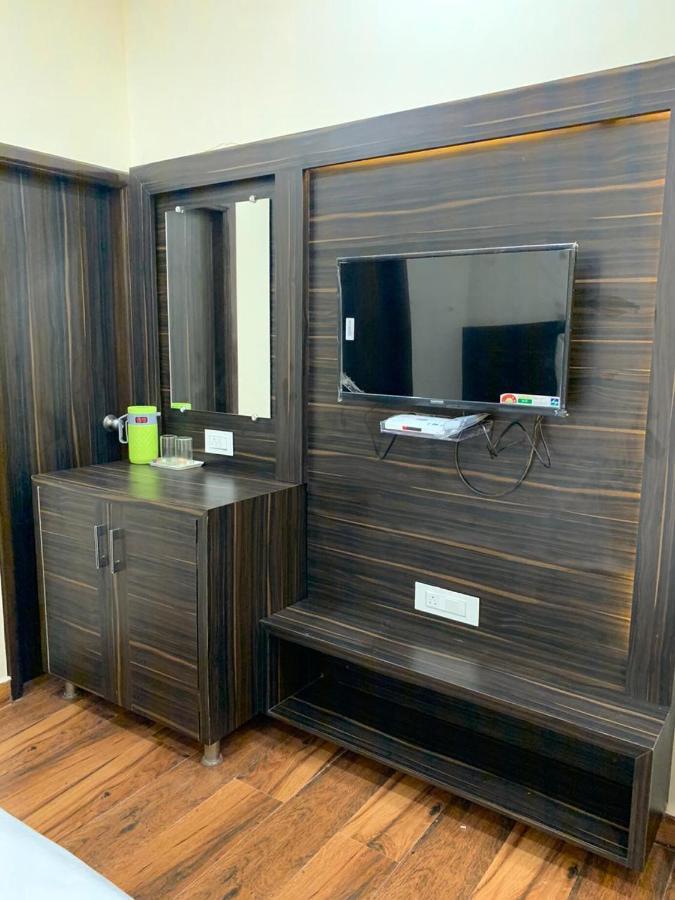 Kabir Residency Hotel 3*