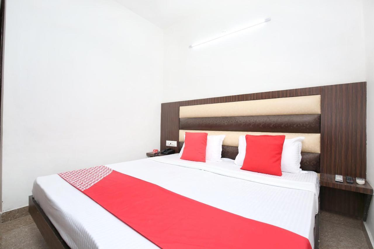 Hotel Oyo 15863 Royal Vij Amritsar