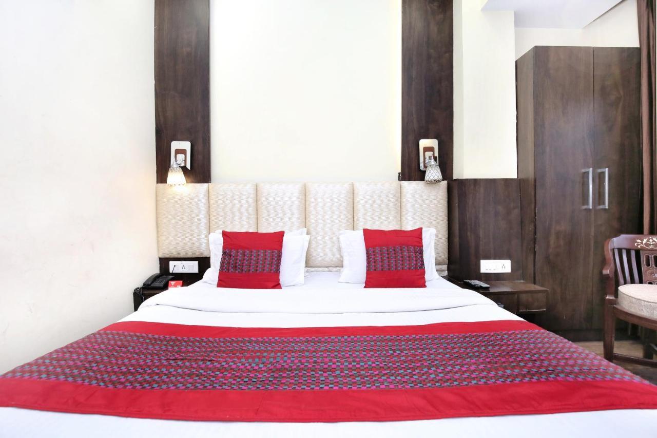 Hotel Oyo 7447 Grand Park