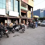 Oyo 12354 Hotel Sangreela