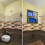 Fabhotel Nayyar Hussainpura Chowk
