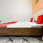 Oyo 46735 Hotel Royal Dreams
