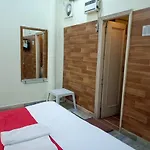 Lavi Hotel Hari Darshan - 10 Meter From Golden Temple