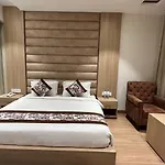 Rrv Hotel