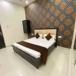 Hotel Sk Paradise - 50 Meter From Golden Temple