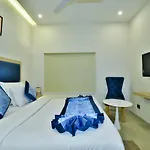 Hotel Puri Palace