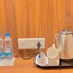 Hotel White House By An Hotels - Walking Distance From Golden Temple