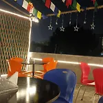 Hampton Hotel - 200 Mt From Golden Temple
