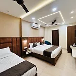 Monga Dream Residency - 5 Minutes Walk From Golden Temple