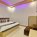 Varinda Home Stay