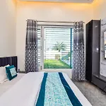 The Rosewood Bliss