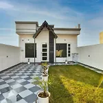 The Rosewood Bliss