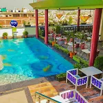 Hk Clarks Inn, Amritsar