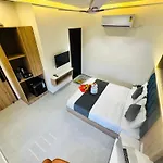 Amber B&B Opp Golden Temple