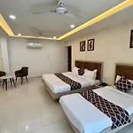 Hotel G R Residency Golden Temple Just 2 Mins Walking Distance From Hotel