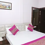 Hotel Golden Dreams