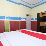 Oyo 30100 Lucky Guest House
