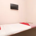 Oyo 30274 Temple City Guest House