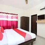 Oyo 14621 Dream Residency