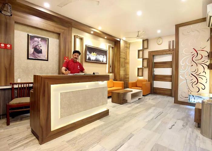 Oyo 7445 Hotel Amritsar Residency