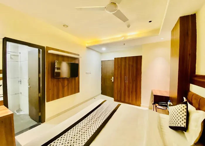 Stay Near Golden Temple By An Hotels
