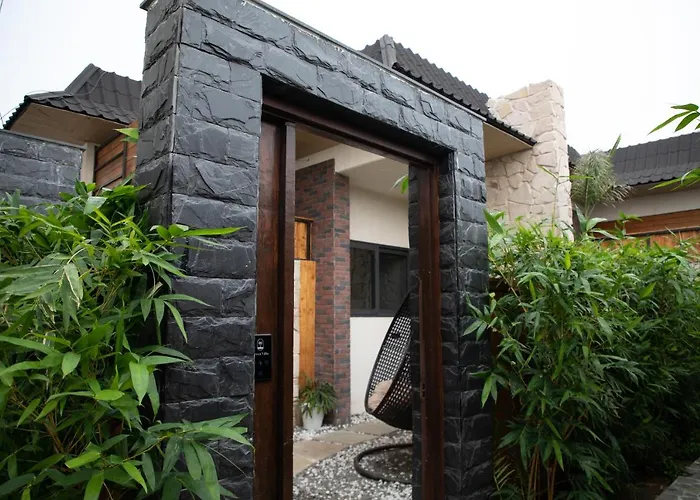 Palm Villas