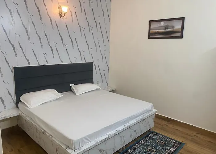 Hotel Nirmal - Budget Friendly Rooms Near Fortis Hospital And Marriage Palaces