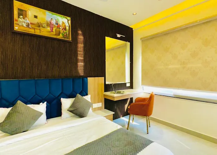 Amber B&B Opp Golden Temple