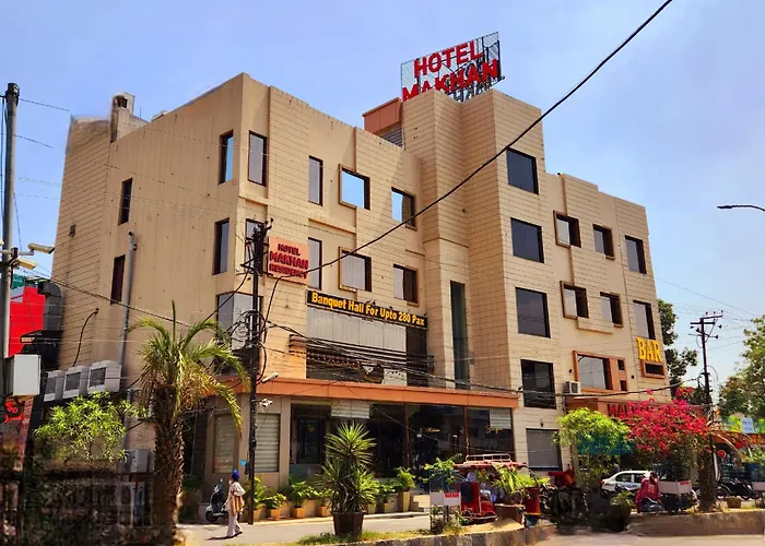 Hotel Makhan Residency