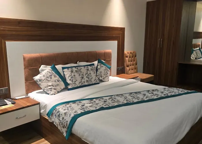 Blueberry Hotel Amritsar