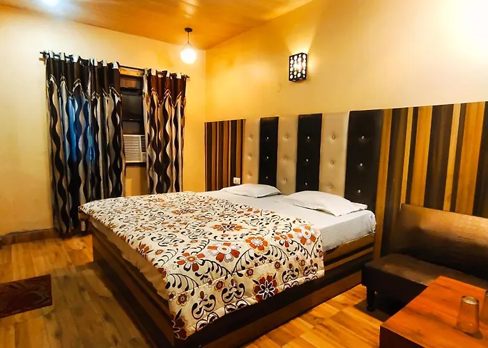 Revoli Inn Hotel Just 5 Min From Golden Temple