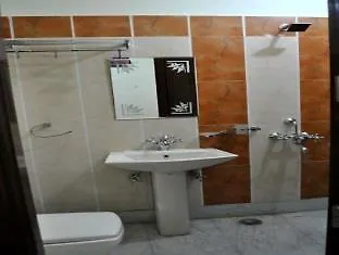 Hotel Dhingra Residency