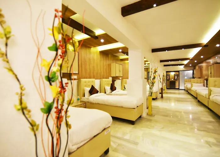 Hk Backpackers-Luxury Rooms & Dormitory