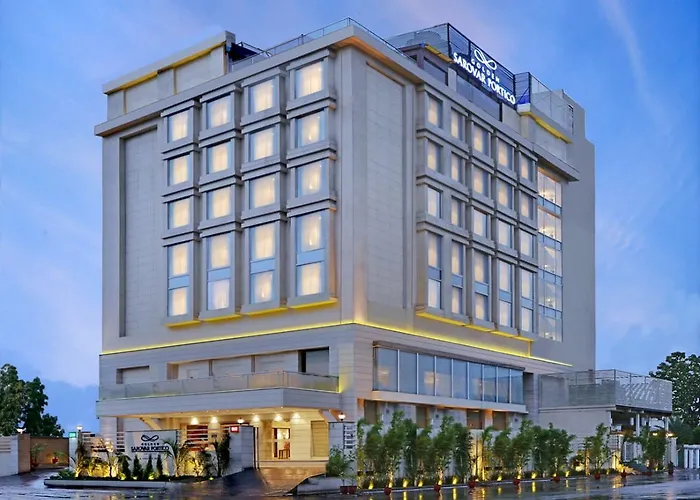 Golden Sarovar Portico